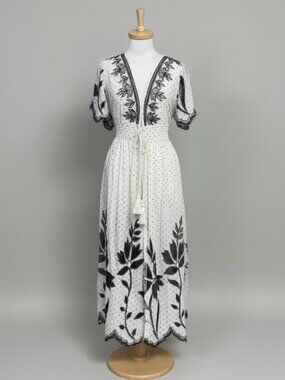 Anthropologie white and black dress, Size M/L, NEW WITH TAGS!